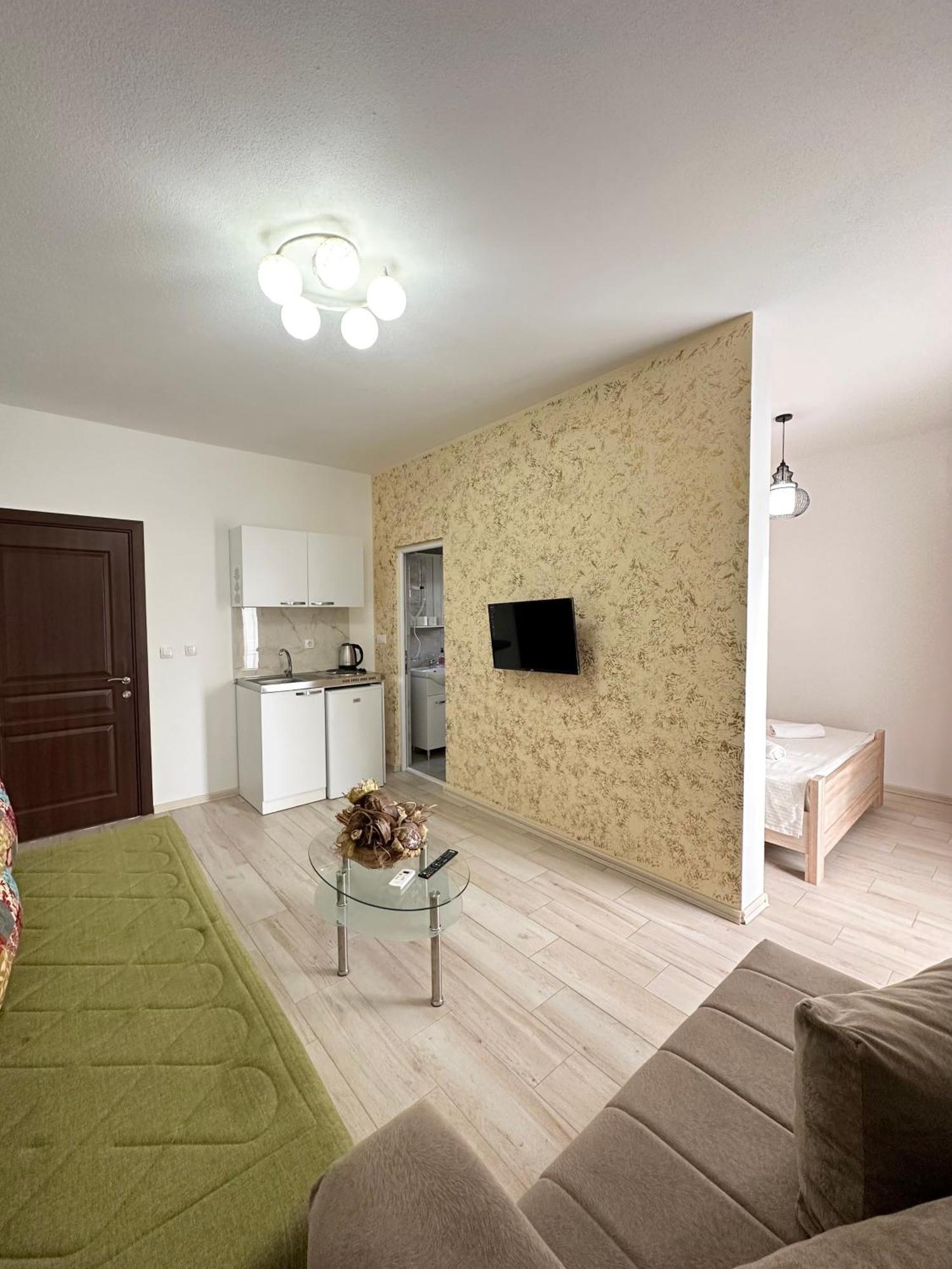 Apartmens Xhenis Lux Улцин Екстериор снимка